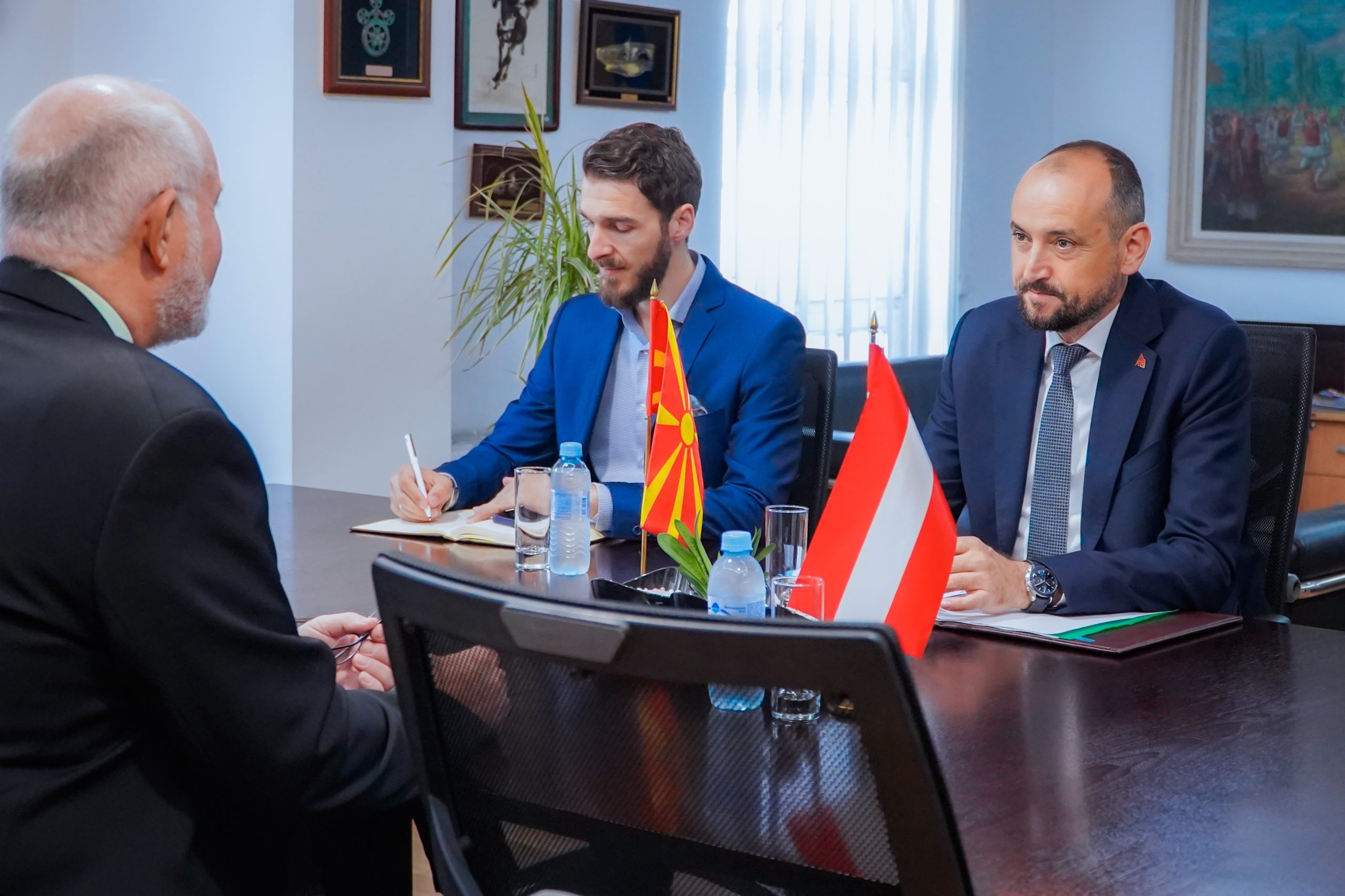 Zëvendëskryeministri Bytyqi në një takim lamtumirës me ambasadorin austriak Georg Vucas