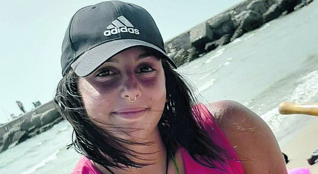 19-vjeçarja shpëton 5 persona në ditën e saj të parë të punës si roje në plazh