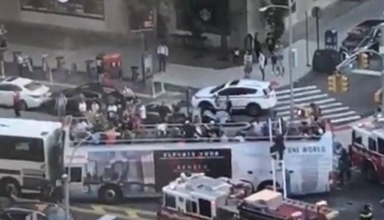Përplasen dy autobusë, lëndohen 27 persona