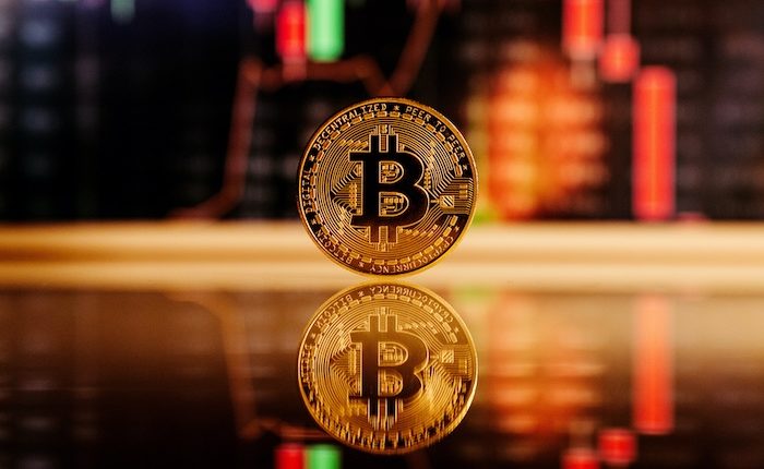 Bitcoin humbet 9 përqind të vlerës në 24 orë