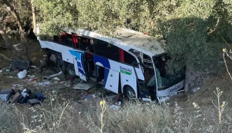 E rëndë në Turqi, autobusi i udhëtarëve del nga rruga, 12 viktima e dhjetëra të plagosur