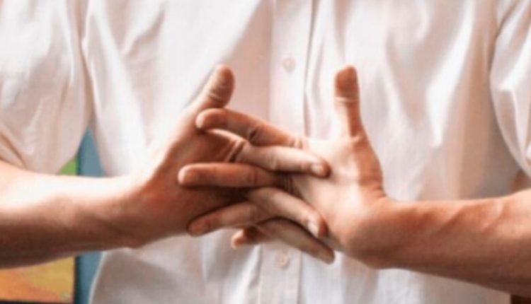 A është vërtet e rrezikshme “kërcitja e gishtave”? Ja çfarë thonë ekspertët