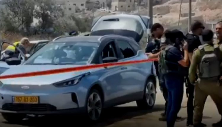 Palestinezi vret një grua izraelite, plagos një burrë (VIDEO)