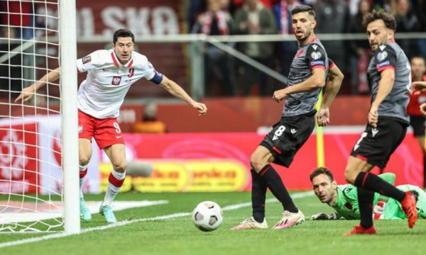 Shqipëri – Poloni, UEFA delegon gjyqtarët nga Spanja për të ndarë drejtësinë Shqipëri – Poloni, UEFA delegon gjyqtarët nga Spanja për të ndarë drejtësinë