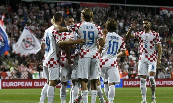 Kroacia deklason Letoninë Kroacia deklason Letoninë