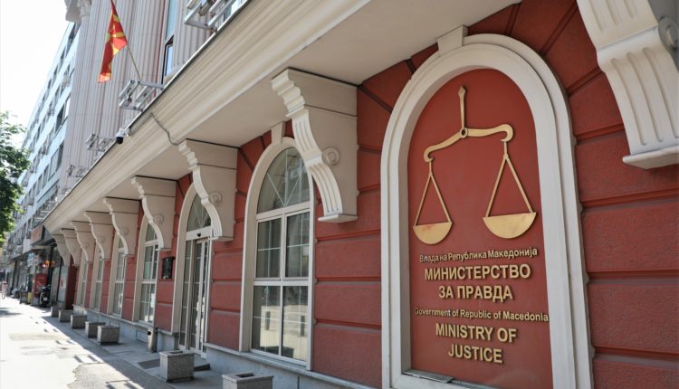 Ligji për amnisti do të dorëzohet në Kuvend, lirim i plotë për dënimet me burg deri në 6 muaj, nuk ka amnisti për veprat e rënda penale