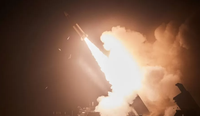 ShBA do t’i japë Ukrainës raketa me rreze të gjata ATACMS për luftën me Rusinë