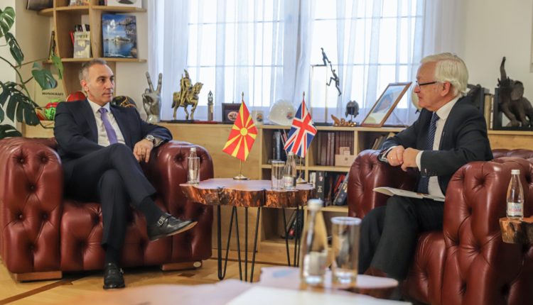 Grubi – Vickers: Prioritetet tona janë hekurudha Shkup – Durrës, Qendra Klinike dhe Digjitalizimi i plotë