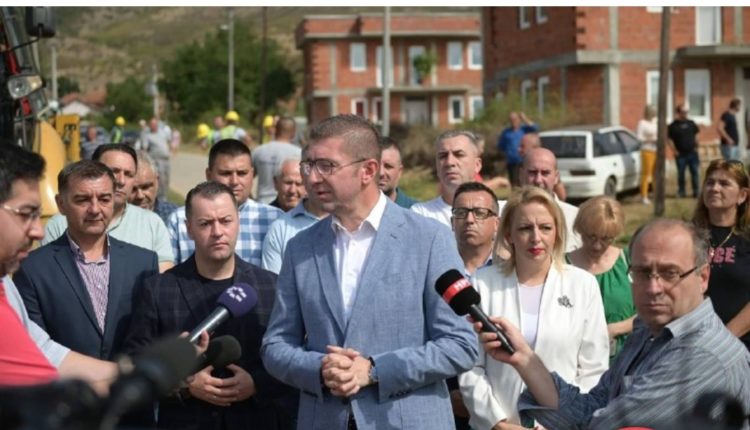 Puthjet në Kuvend”, Mickoski: Prisja që Kovaçevski të distancohej nga Mariçiqi