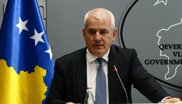Sveçla: Armatimet që gjetëm kapin vlerën e 5 milionë eurove