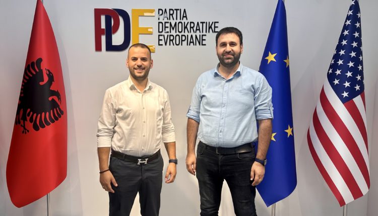 Liridon Useini bashkangjitet në rrugëtimin politik të PDE-së