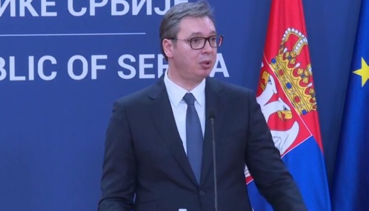 Vuçiq kërkon tërheqjen e Policisë nga veriu i Kosovës