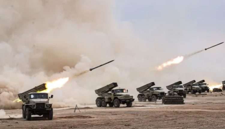 Ç’po ndodh? Njerëzimi drejt një lufte të re/ Irani nxjerr tanket dhe 200 helikopterë sulmues: Ne jemi gati! (FOTO)