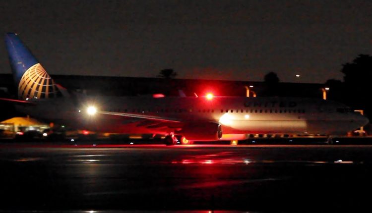 Transportuesi amerikan ”United Airlines” pezullon të gjitha fluturimet për në Tel Aviv