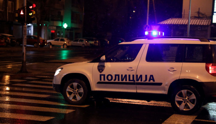 Një shofer ka goditur një grua në Shkup dhe ka ikur nga vendi i ngjarjes