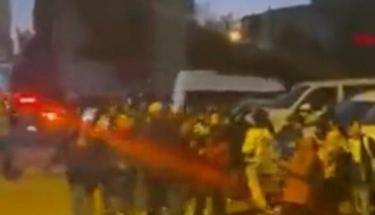 Pamjet e para nga Turqia pas dy tërmeteve të forta në pak minuta: Qytetarët në rrugë, dridhen llambadarët (VIDEO)