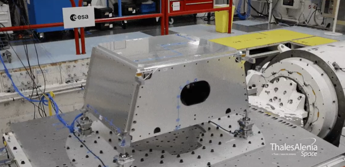 Italianët do të ndërtojnë modulin për të jetuar në Hënë