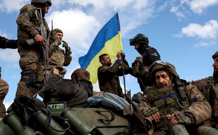 Lufta në Ukrainë/ Nuk ndalet Rusia, pushton qytetin kyç afër Donetsk