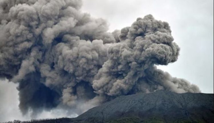 Shpërthen vullkani në Malin Marapi, vdesin 11 alpinistë