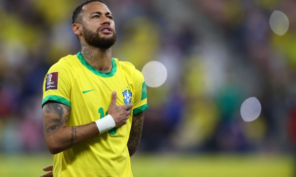 Neymar pas rënies nga liga të Santosit: Do të rikthehemi të buzëqeshim