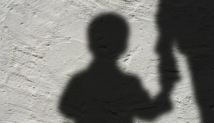 RMV, nëna dyshohet se ka keqtrajtuar vajzën 4 vjeçe