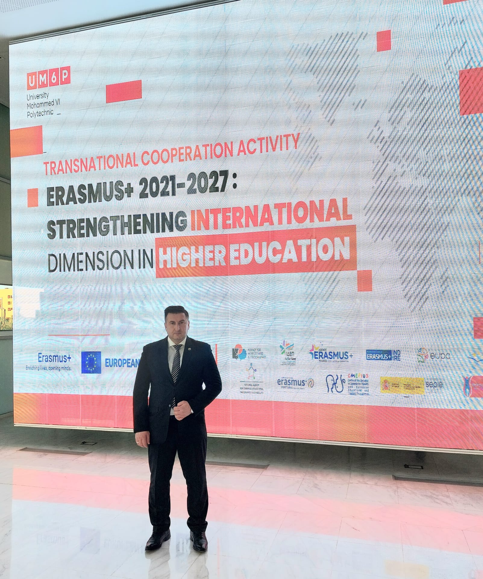 Rektori i Universitetit të Tetovës Prof. Dr. Jusuf Zejneli mori pjesë në punimet e Seminarit Ndërkombëtar që u mbajt në Maroko