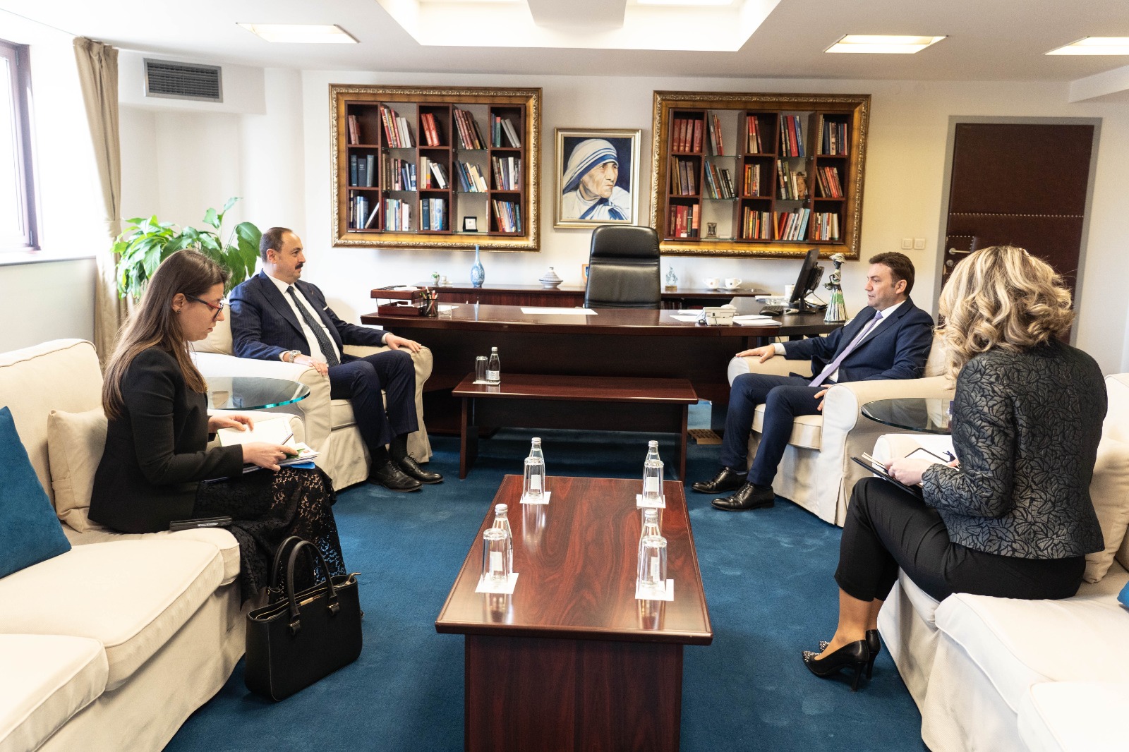 Ministri Osmani pranoi kopjet e letrave kredenciale të Ambasadorit të ri turk, Fatih Ulusoj