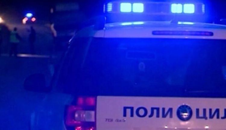 Një grua humb jetën, pesë janë lënduar në aksidentin e rëndë rrugës Shkup-Bllacë