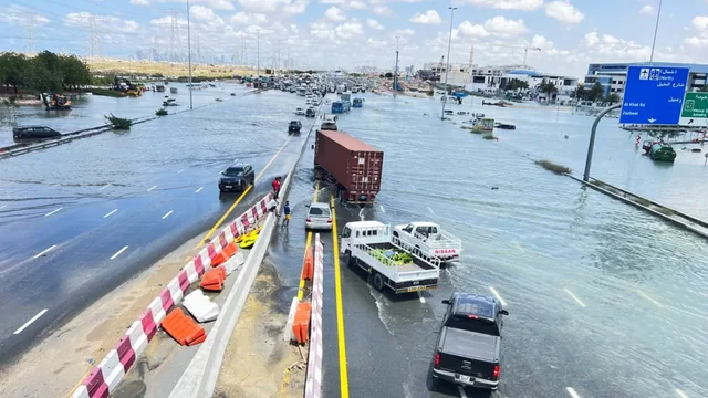 A u shkaktua stuhia në Dubai nga “mbjellja e reve”? A u shkaktua stuhia në Dubai nga “mbjellja e reve”?