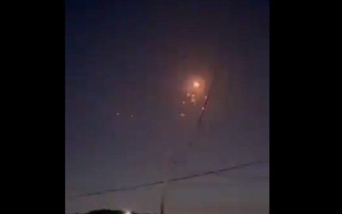 Irani nis sulmin ndaj Izraelit Irani nis sulmin ndaj Izraelit