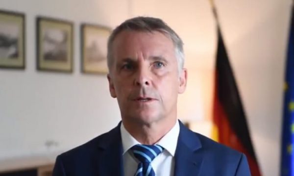 Rohde, Serbisë: Shtensionoje situatën, menjëherë! Rohde, Serbisë: Shtensionoje situatën, menjëherë!
