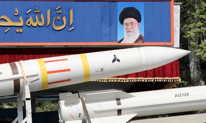 Irani thotë se do të ndërtojë bombë bërthamore nëse ekzistenca e tij kërcënohet
