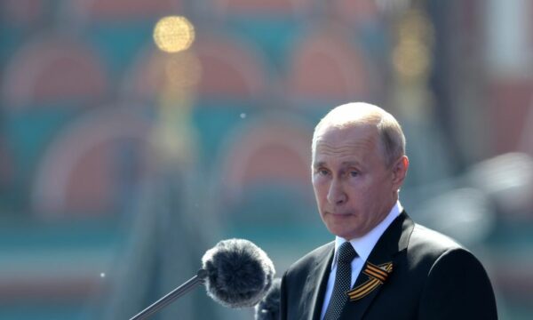 Putini përfundon vizitën në Kinë  thekson lidhjet e saj strategjike me Rusinë