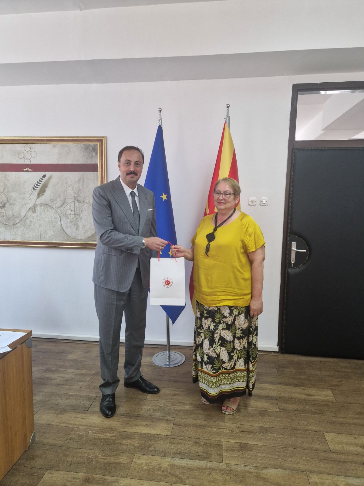 Takimi i ministres Janevska me ambasadorin e Turqisë Ulusoj
