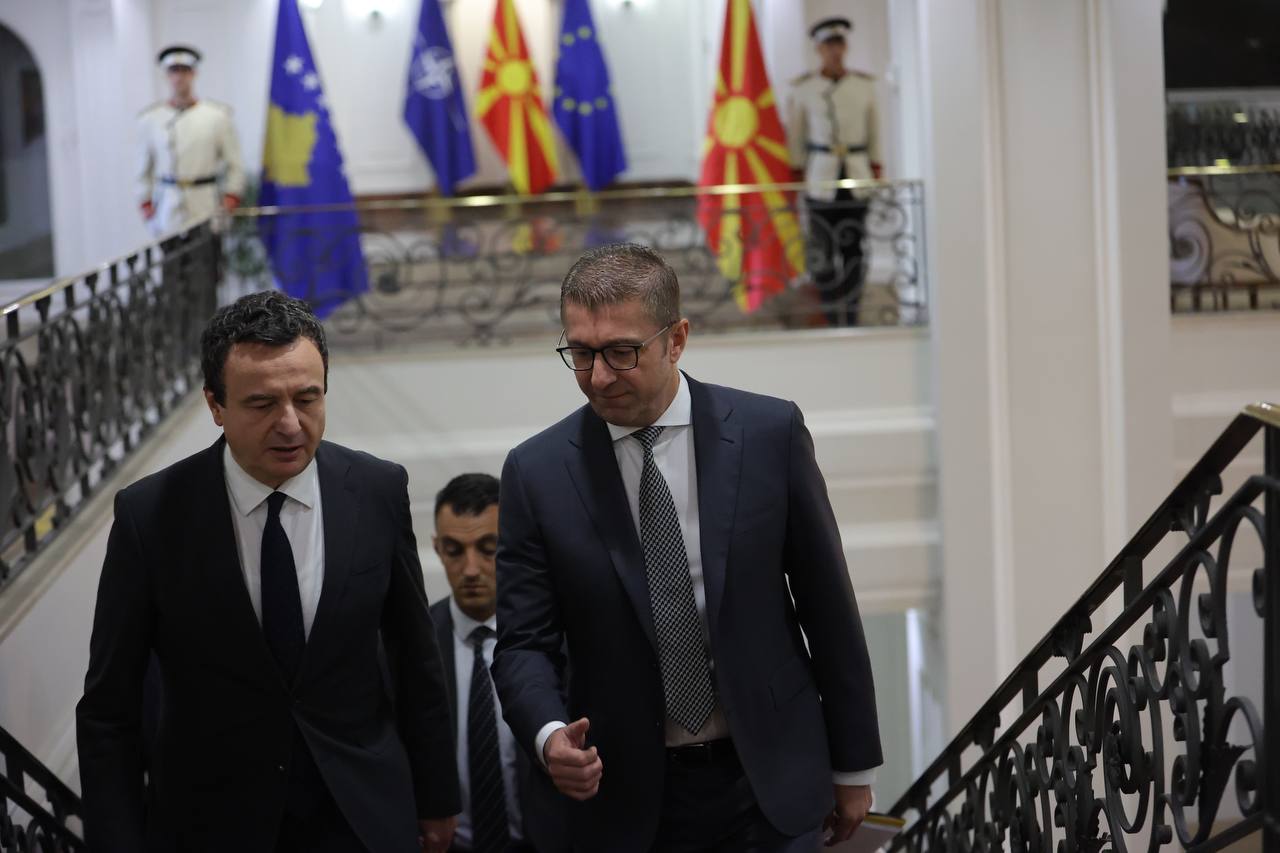 Mickoski: Qëllimi ynë është të ndërtojmë marrëdhënie të mira fqinjësore me të gjithë fqinjët, në parimin e rrugës dykahëshe, bashkëpunimi ekonomik me Kosovën vazhdon edhe në të ardhmen
