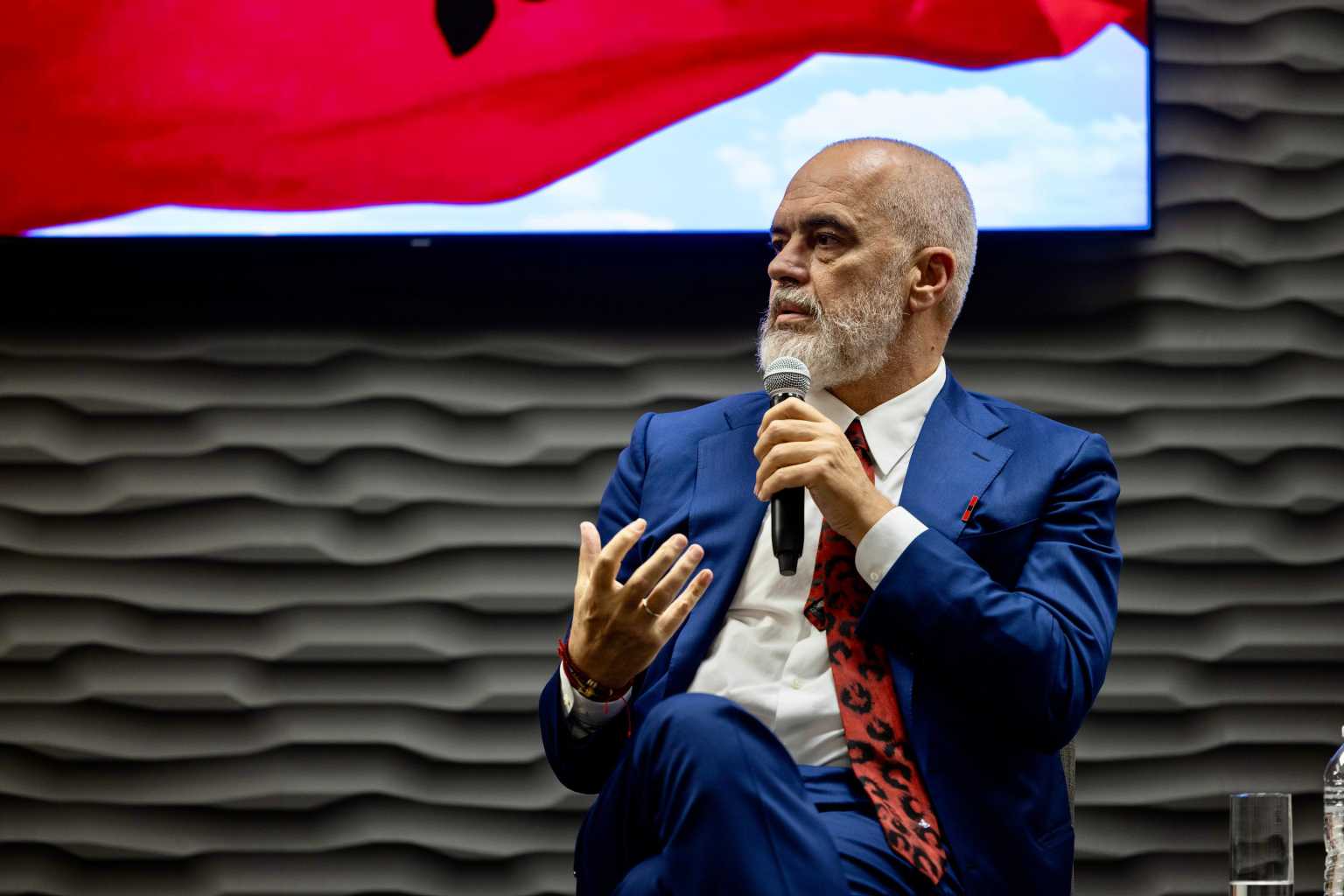 “Do ketë statusin e një selie diplomatike”- Rama jep detaje për shtetin bektashi