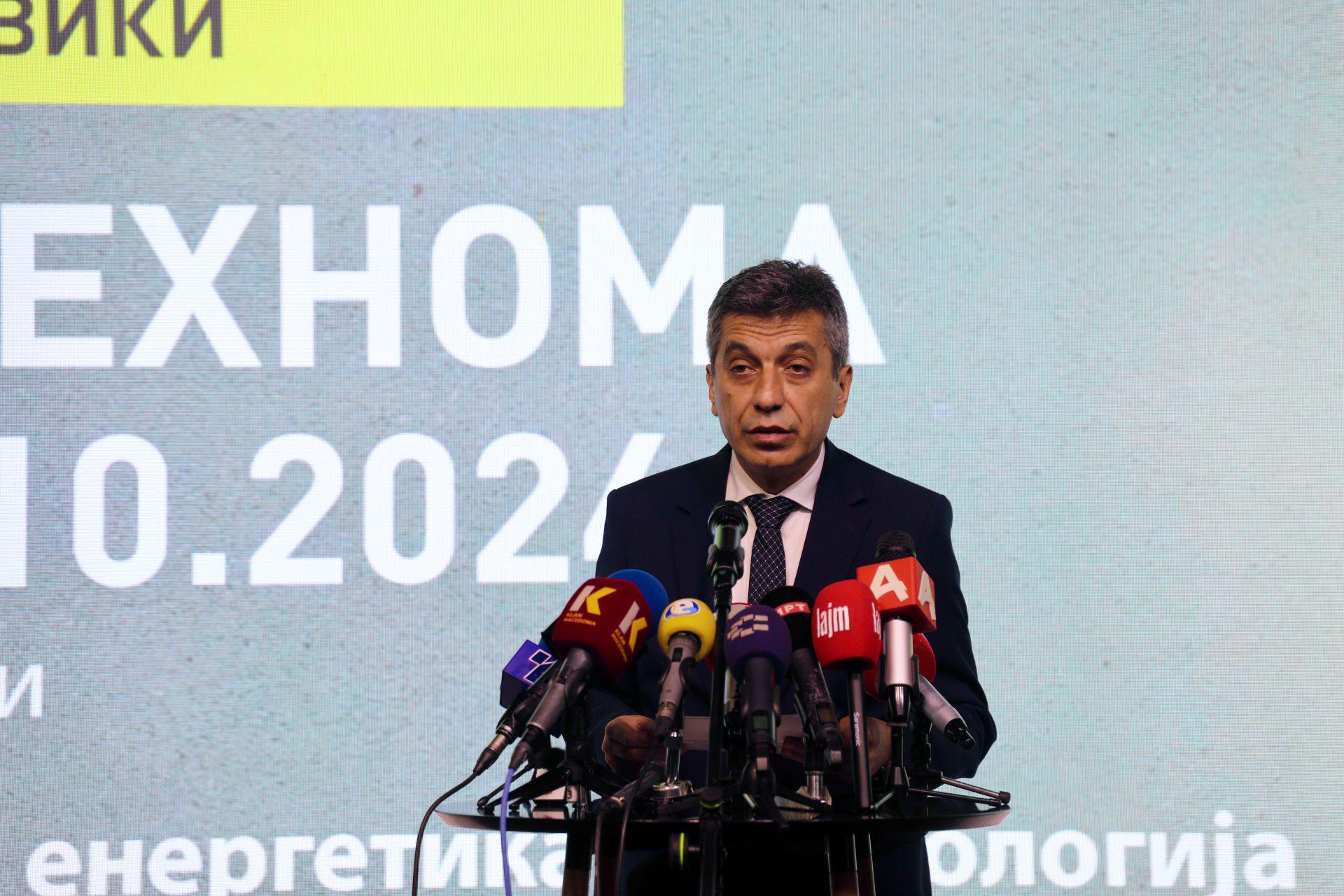 Zëvendëskryeministri i Parë dhe ministër i Mjedisit Jetësor dhe Planifikimit Hapësinor Izet Mexhiti mori pjesë në hapjen solemne të Panairit Energo-Tehnoma 2024